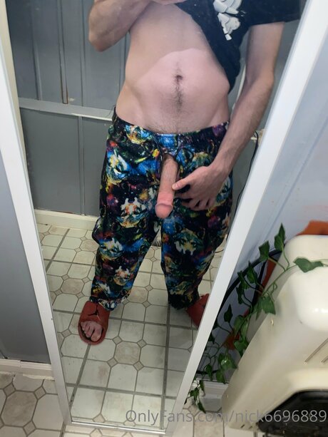 Nick6696889 erotic actress photos