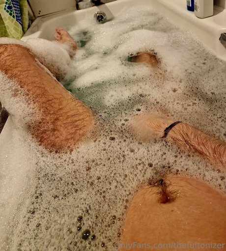 Thefultonizer model sexy pic