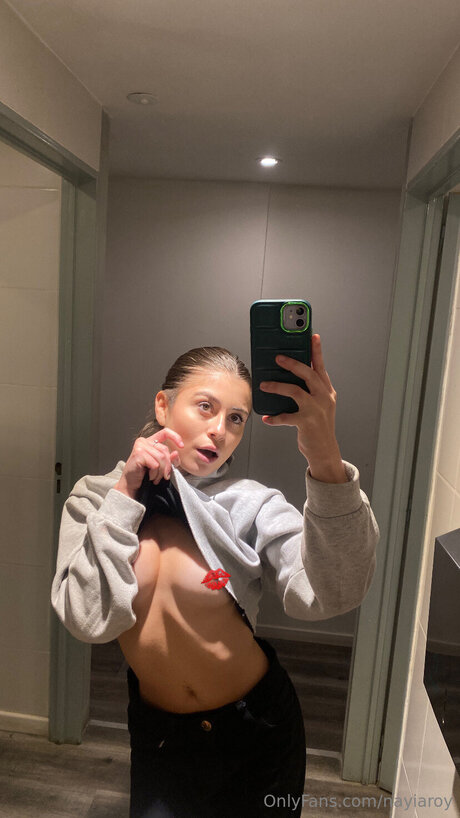 Nayiaroy sex pornstar image