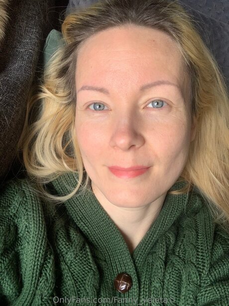 Fanny Veleta perfect actress photos