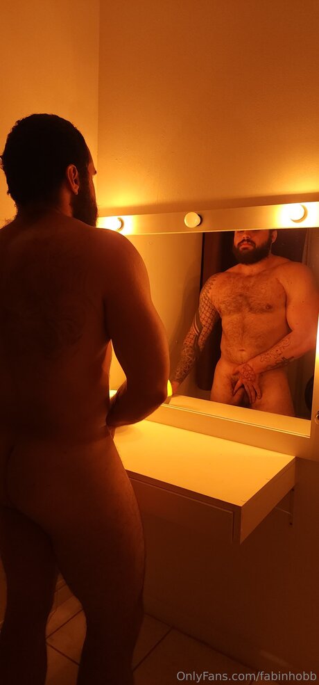 Fabinhobb pornstar nudes pic