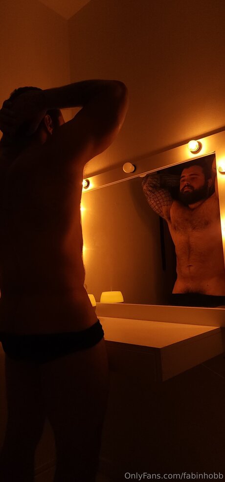 Fabinhobb star erotic pictures