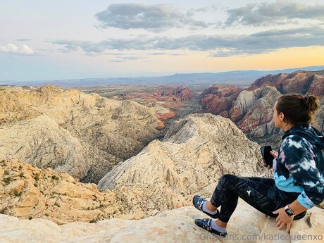 Katiequeenxo sexy model img