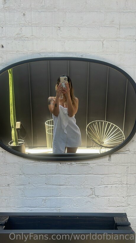 Itsbianca pornstar nude pic