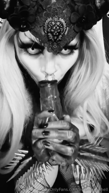 Empressovhell top pornstar picture