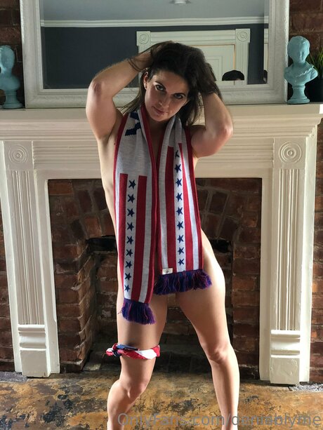 Deniablyme naked actress pics