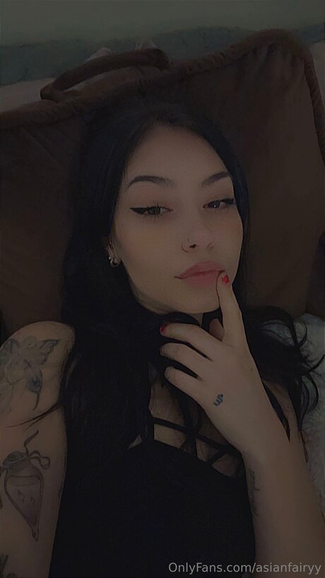 Asianfairyy porn model pic