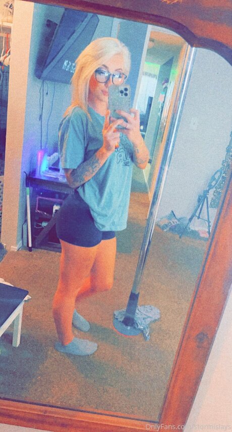 Stormislays sex actress gallery