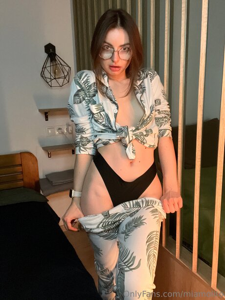 Miamolito top pornstar pictures