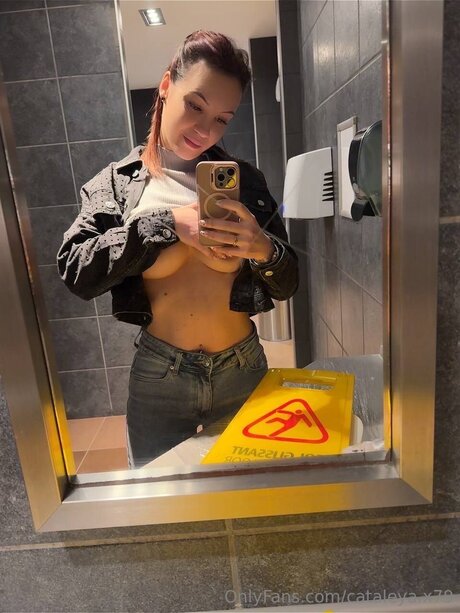 Cataleya X79 model adult archive