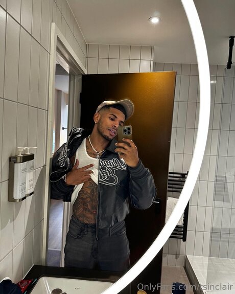 Tsinclair naked star pictures