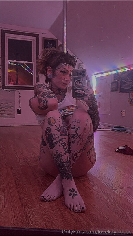 Lovekaydeeee pornstar perfect pic