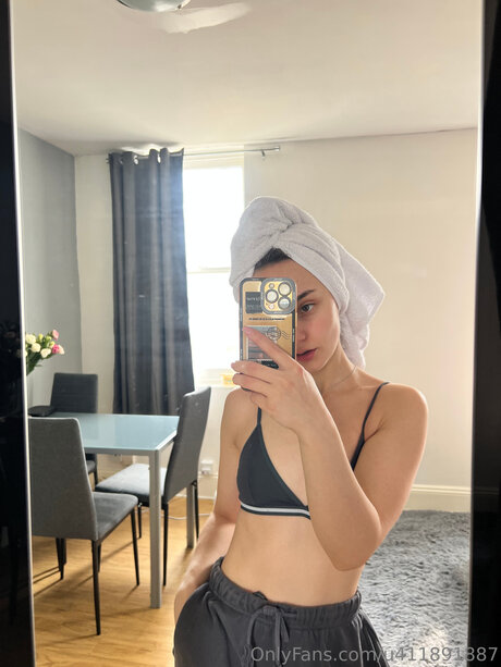 Milsmils nude actress galleries