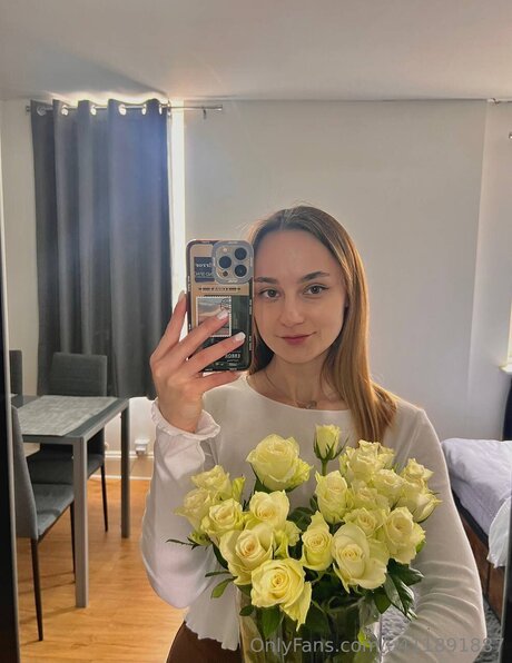 Milsmils pornstar hd photo