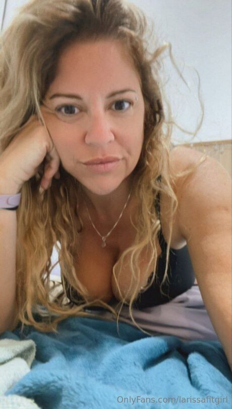 Larissafitgirl sexy model images