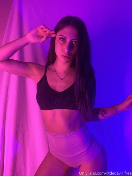 Littledevil Free star high quality photos