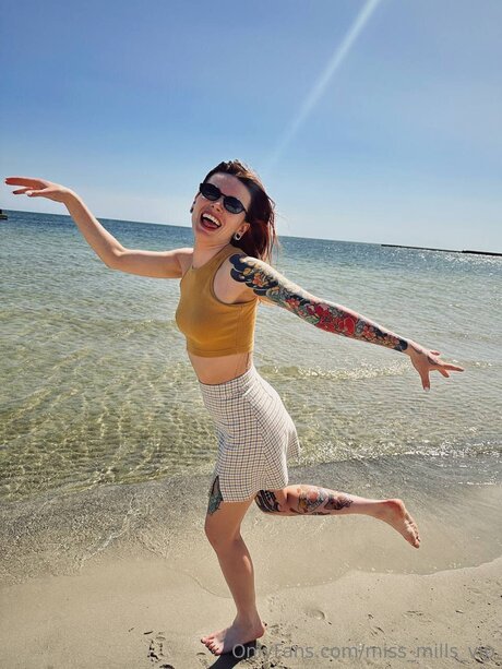 Miss Mills Vip best star img