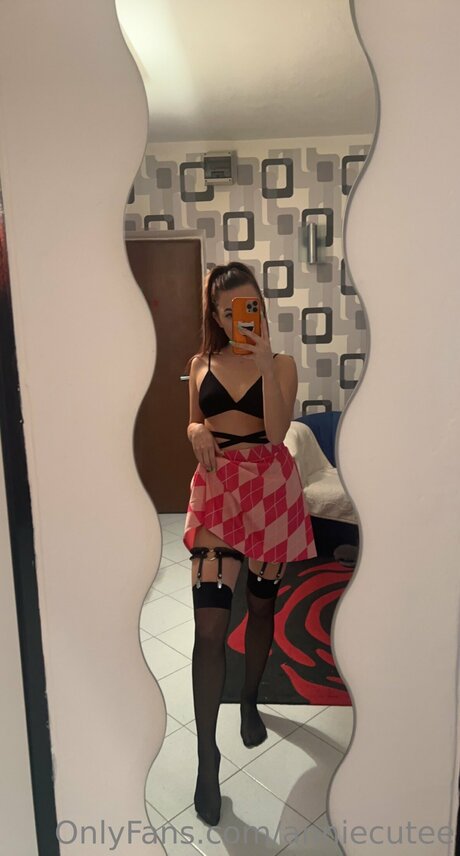 Anniecutee model nudes img