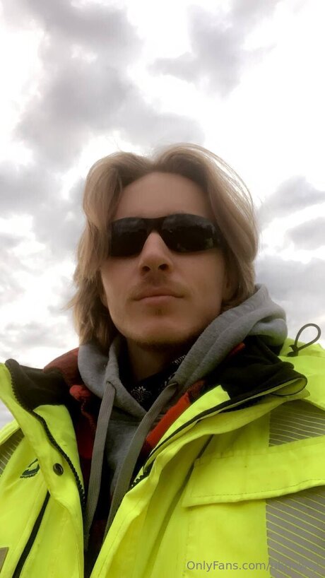 Uknowty pornstar adult archive