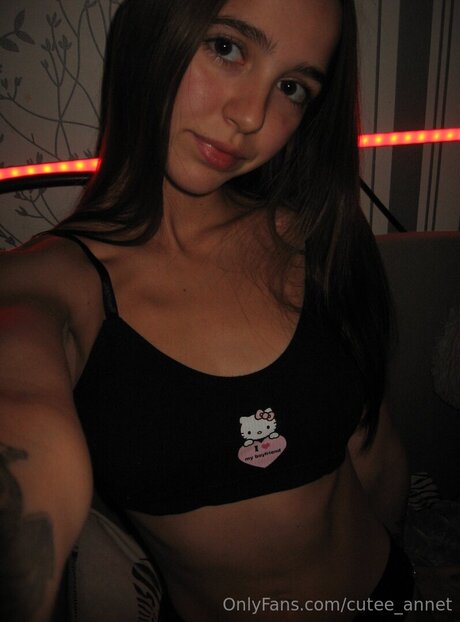 Cutee Annet xxx star image