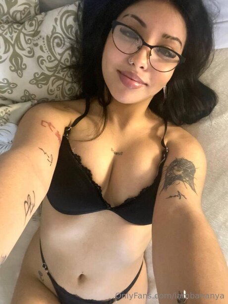 Iambananya model nudes picture