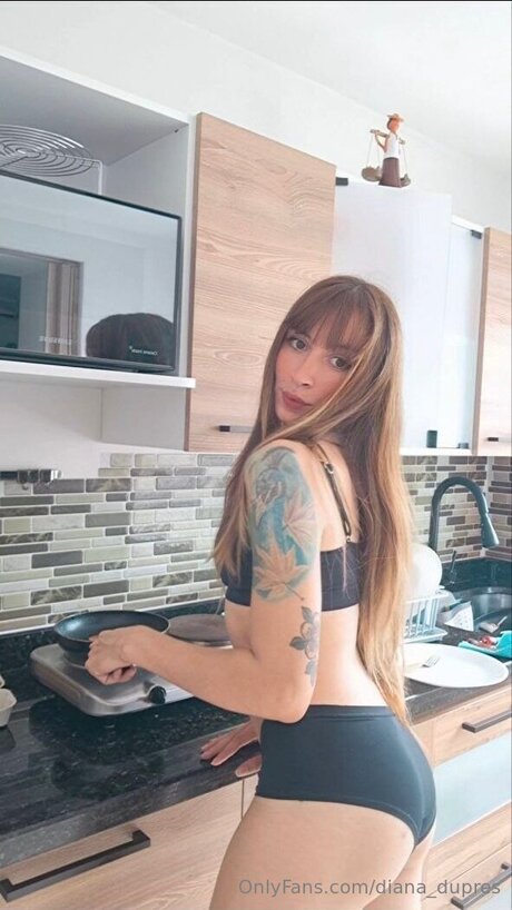 Diana Dupres naked pornstar pics