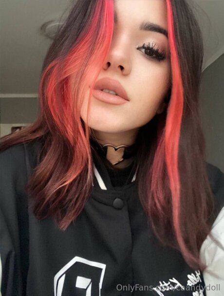 Caandydoll beautiful pornstar pic