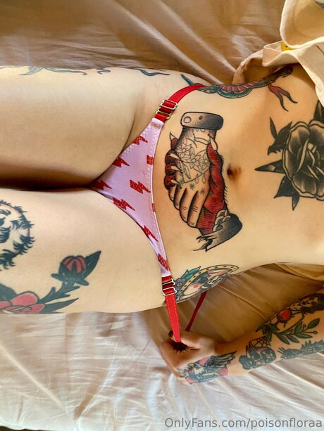 Poisonfloraa nice pornstar pics