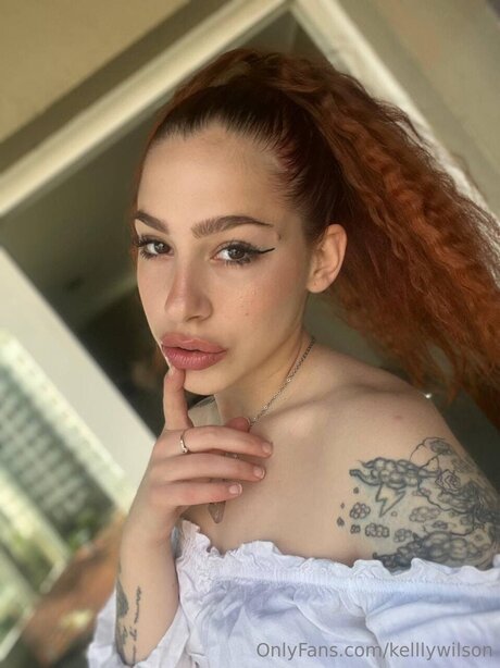 Foxyaurora model pornographic images