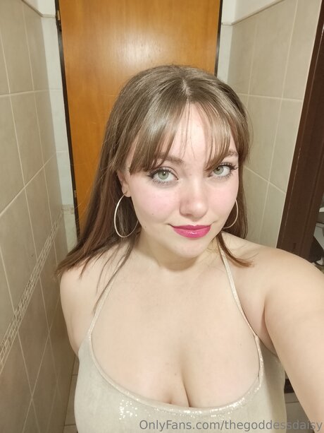 Thegoddessdaisy hd model pic