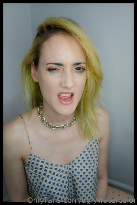 Uglywatercolor exclusive pornstar photos