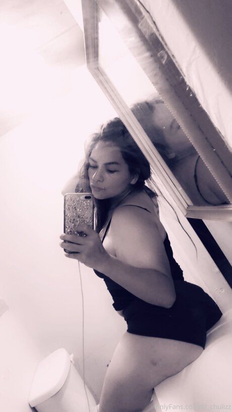 La Chulizz xxx model photos