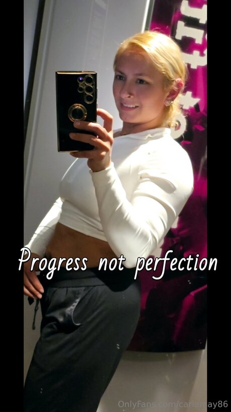 Carlamay86 model art image