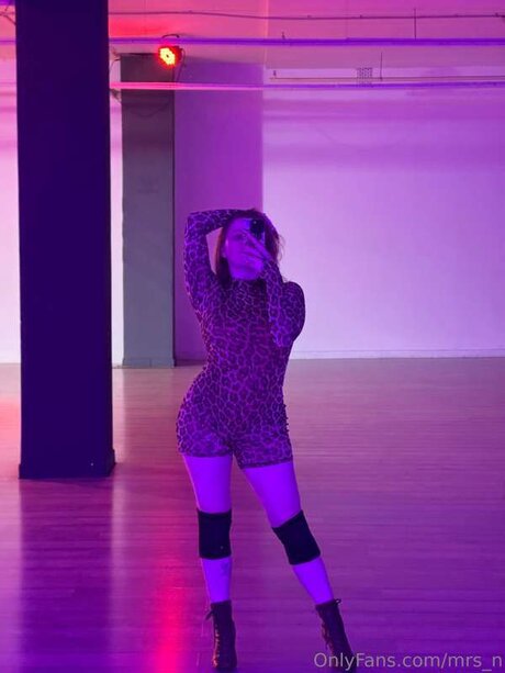 Mrs N nudes star img