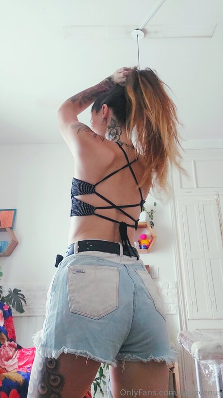 Agusvenus high quality model photos