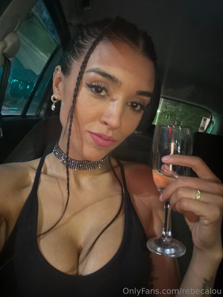 Rebecalou star perfect img