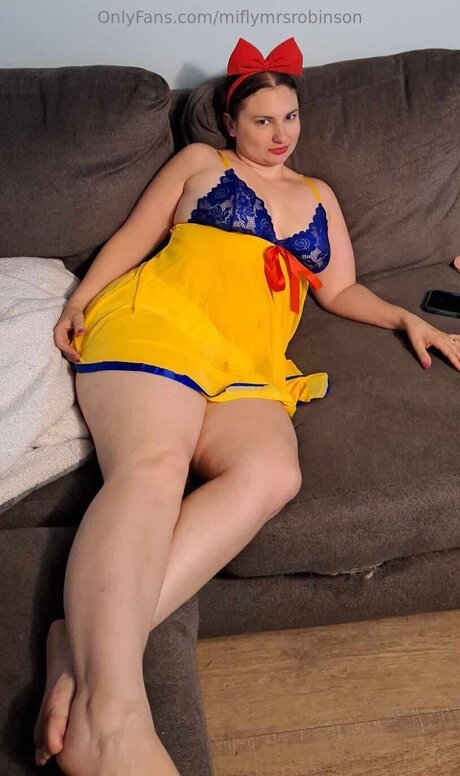 Miflymrsrobinson top model archive