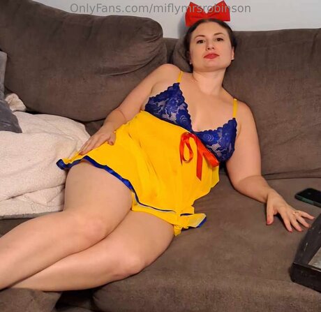 Miflymrsrobinson xxx model gallery