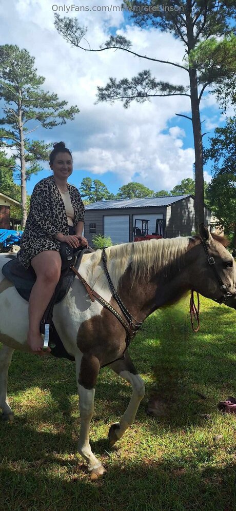 Miflymrsrobinson perfect star picture