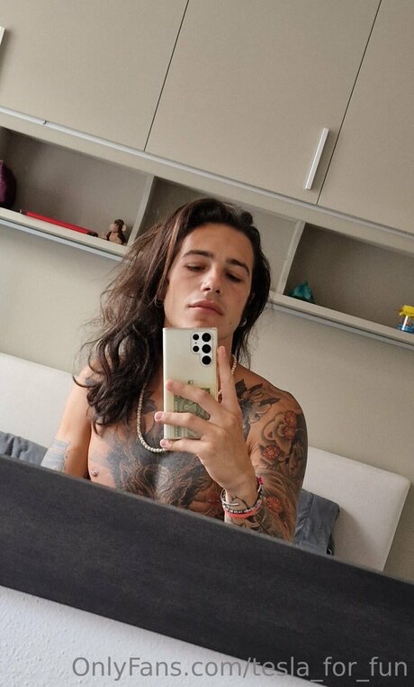 Tesla For Fun top actress pictures