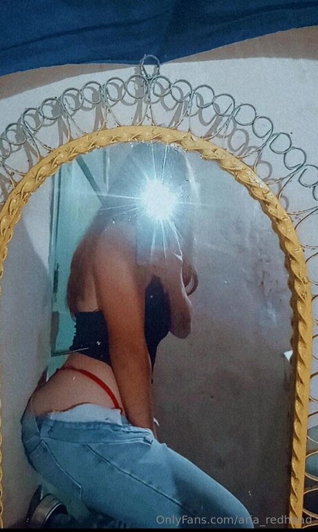 Aria Redhead pornstar hd photo