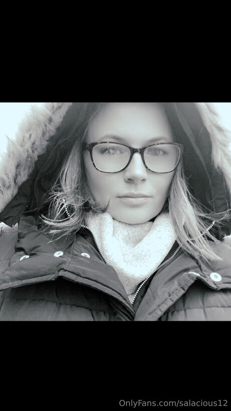 Salacious12 erotic actress photo