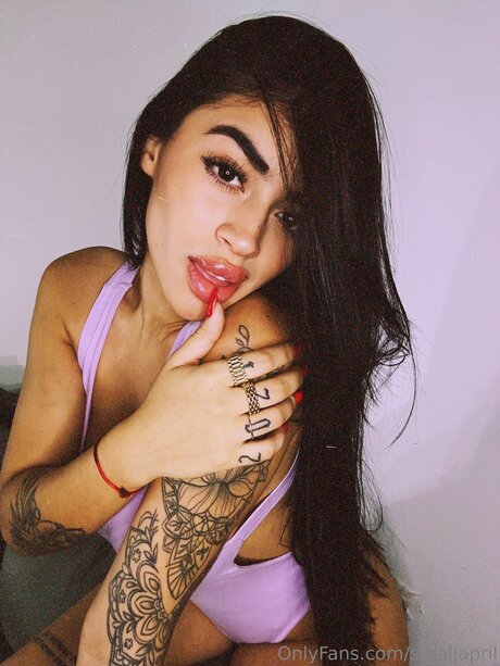 Smallapril xxx pornstar picture