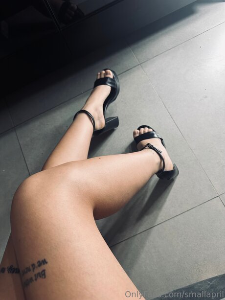 Smallapril model best photos