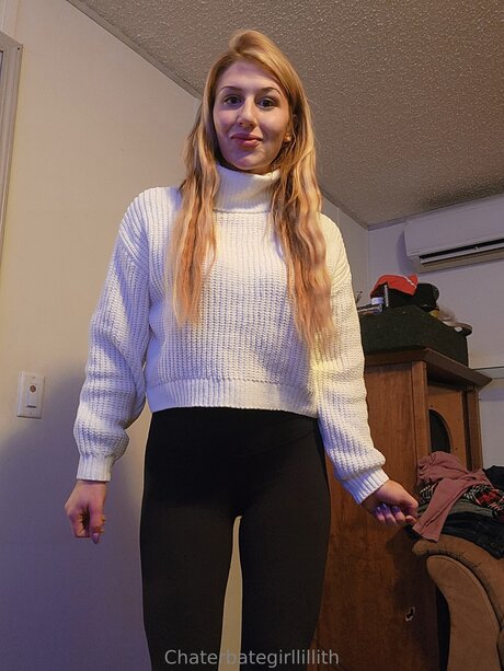 Girllillith model beautiful img