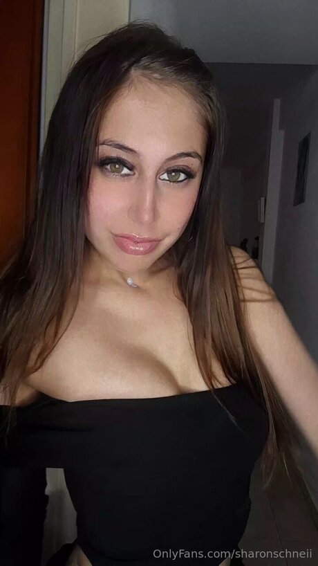 Sharonschneii sex model pictures