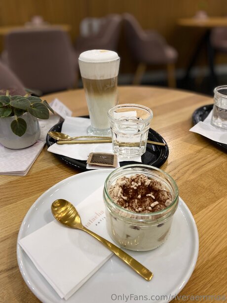 Riveraemmaa actress pictures