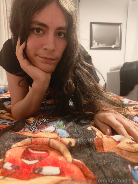 Kyemadison naked model pic