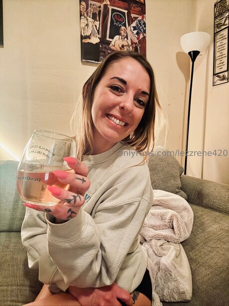 Lezzrene420 hot actress photos