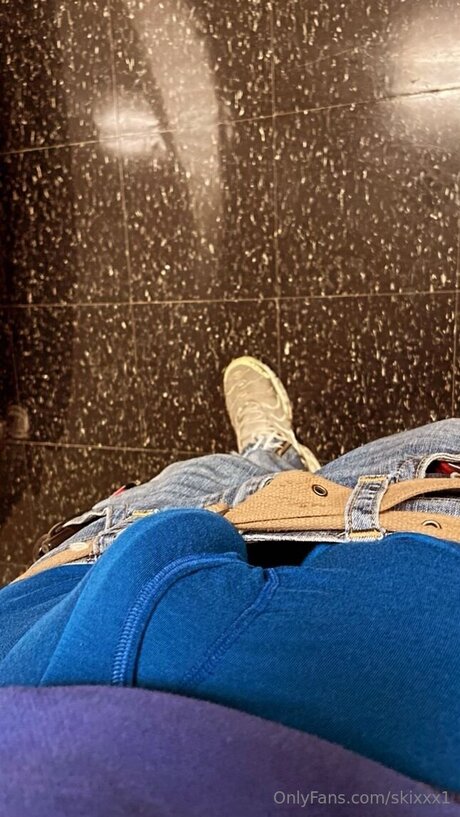 Skixxx1 pornstar naked photos